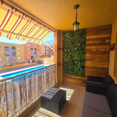Apartment Centrico En Con Piscina Ii *